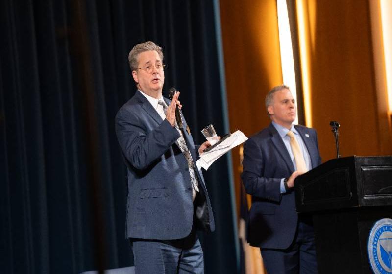 Dr. Jason Garrett, Dean of the School of Business, introduces President Warren von Eschenbach at the Southern Dallas Region Innovation Summit on Oct. 21, 2025 Photo of Dr. Jason Garrett, Dean of the School of Business, introduces President Warren von Eschenbach at the Southern Dallas Region Innovation Summit on Oct. 21, 2025