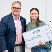 UNT Dallas awards $12,500 stipends to student teachers