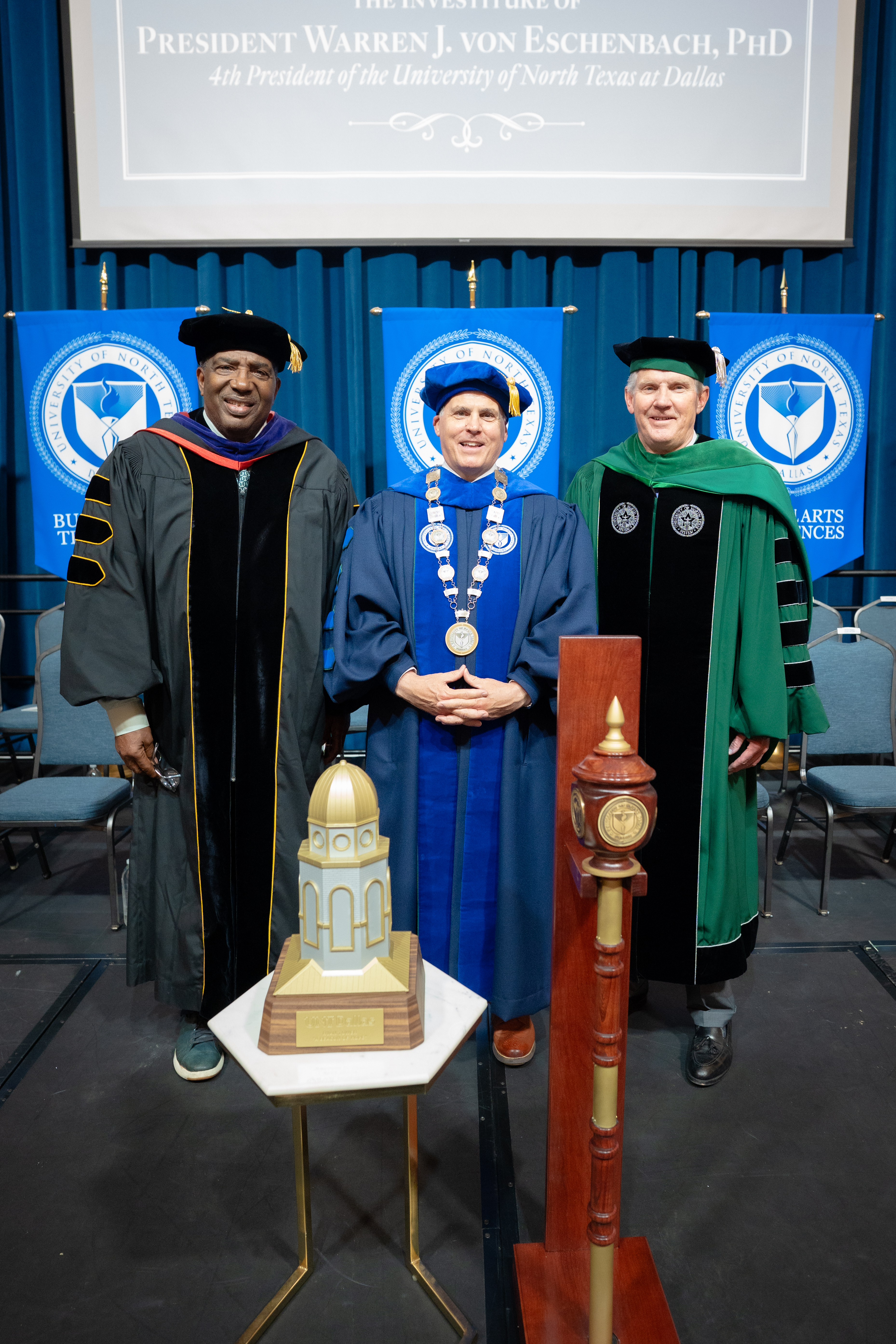 Photo of Texas State Senator Royce West (left) with UNT Dallas President Warren von Eschenbach and UNT System Chancellor Michael R. Williams (right)
