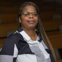 UNT Dallas 2025 graduate Yolanda Lewis profile