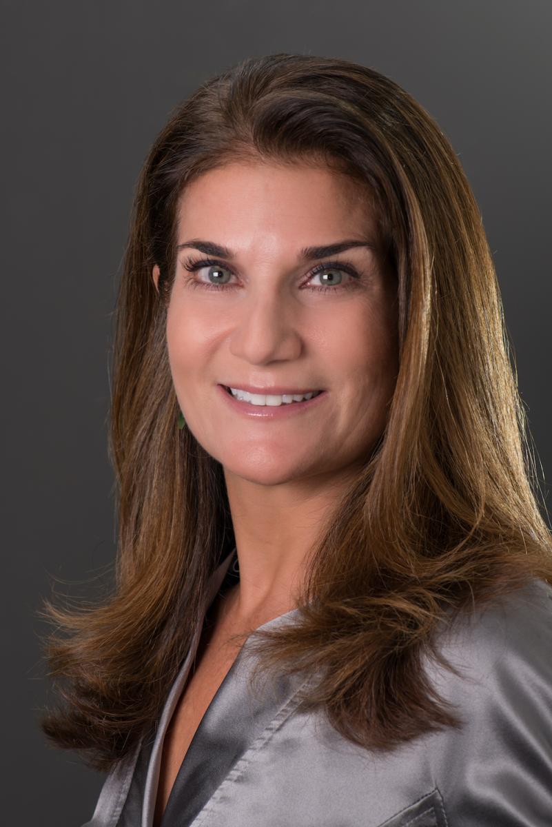 Linda Silver headshot